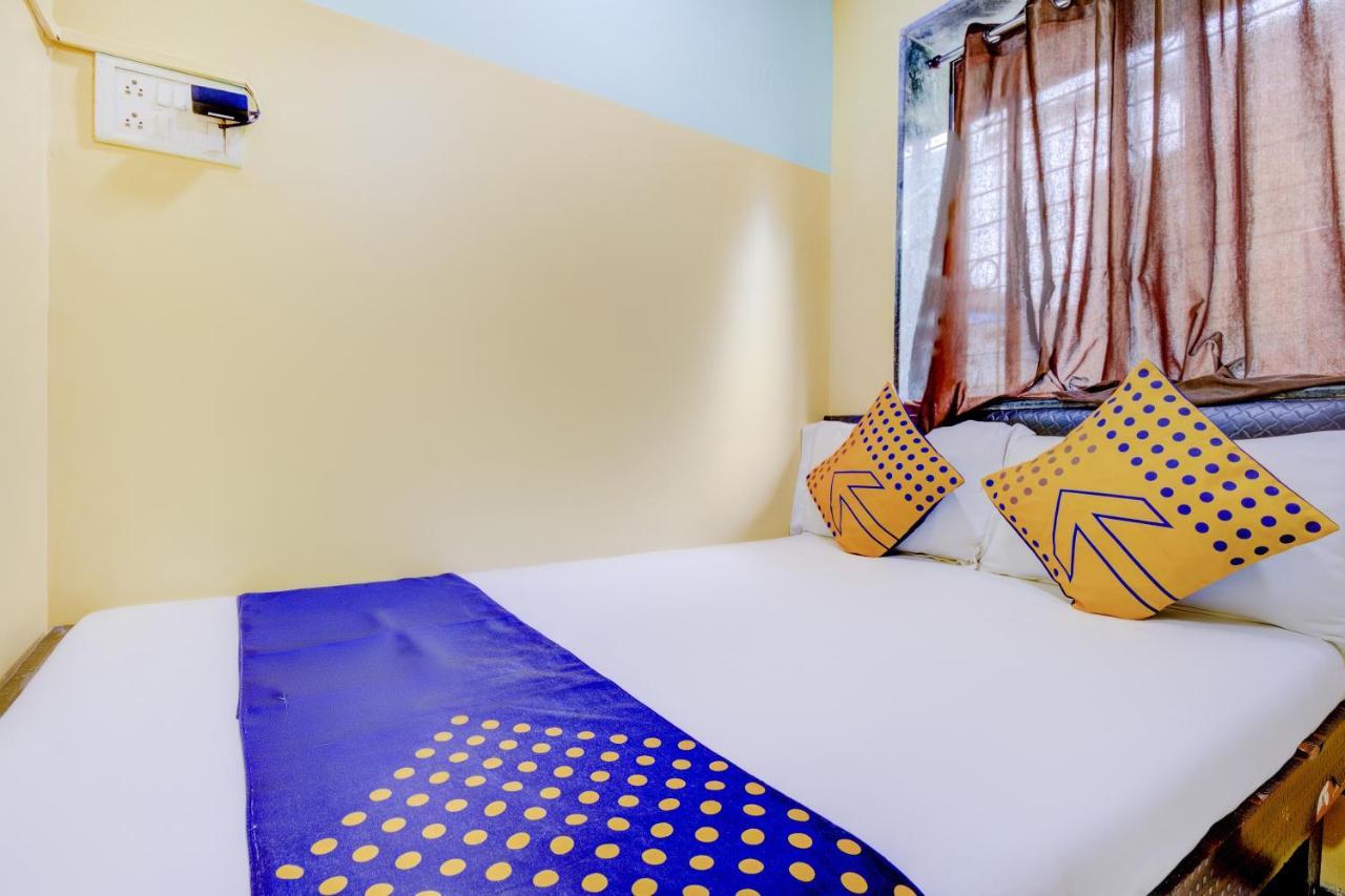 Oyo 70661 Hotel Al Makkah Managed By Hotel Paris ムンバイ エクステリア 写真