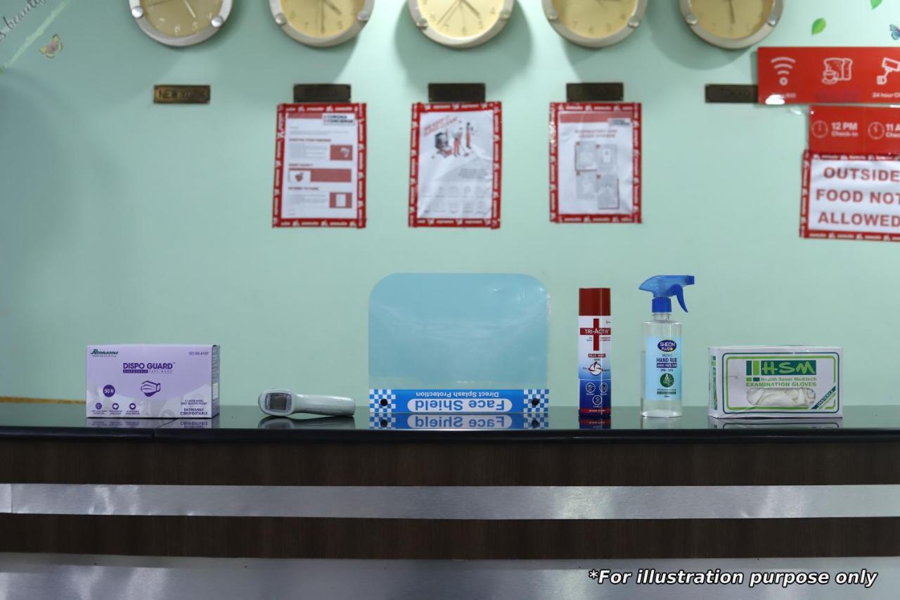 Oyo 70661 Hotel Al Makkah Managed By Hotel Paris ムンバイ エクステリア 写真