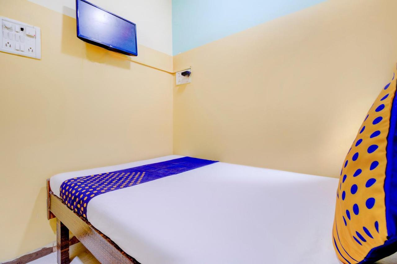 Oyo 70661 Hotel Al Makkah Managed By Hotel Paris ムンバイ エクステリア 写真